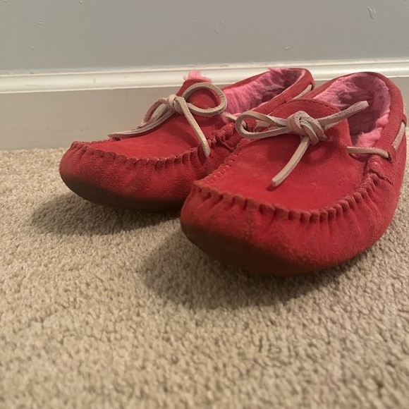UGG Pink Suede Moccasins - Picture 3 of 17
